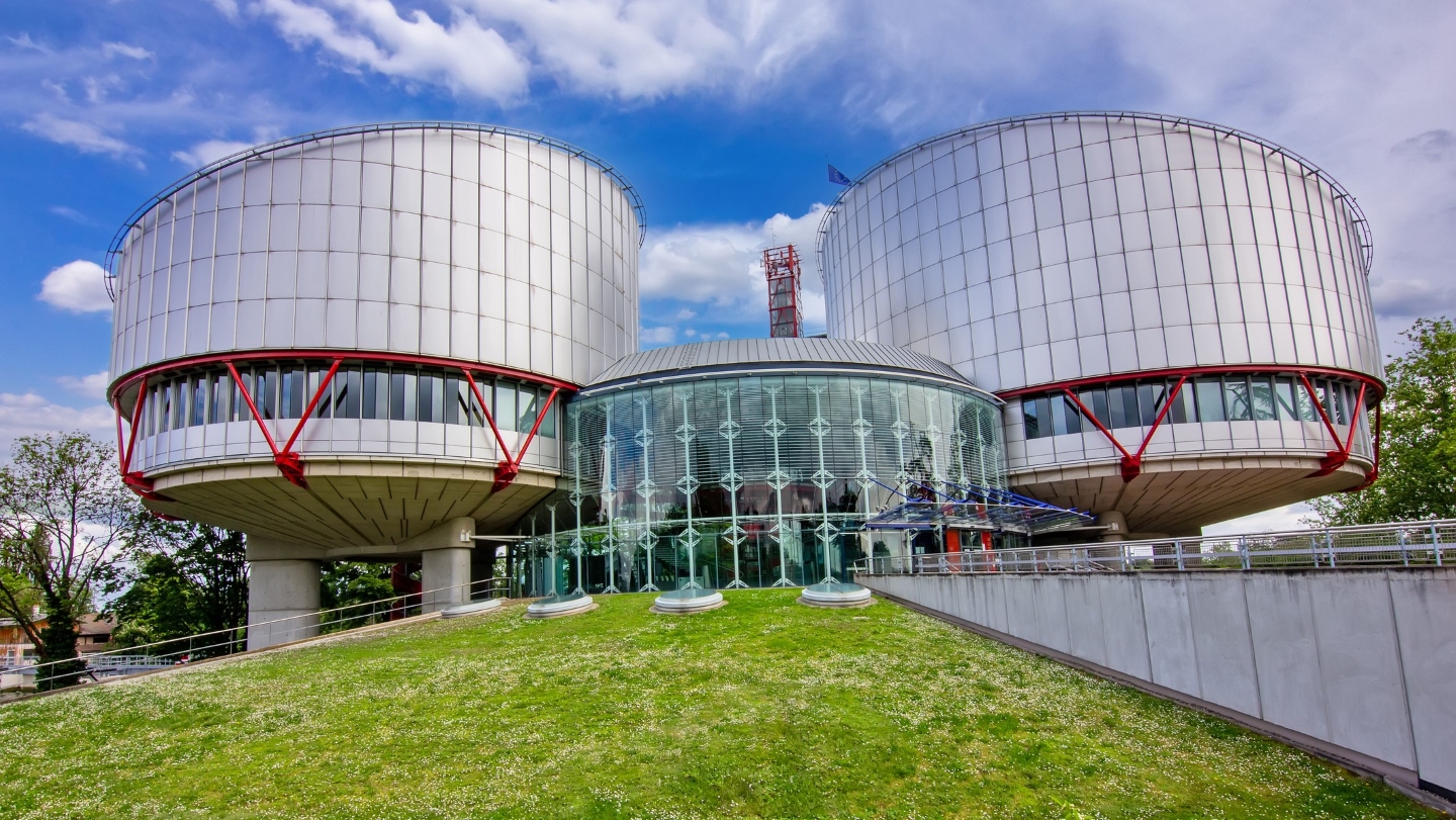 La Corte di Strasburgo si pronuncia su confisca per equivalente e responsabilità solidale dei correi nei reati tributari