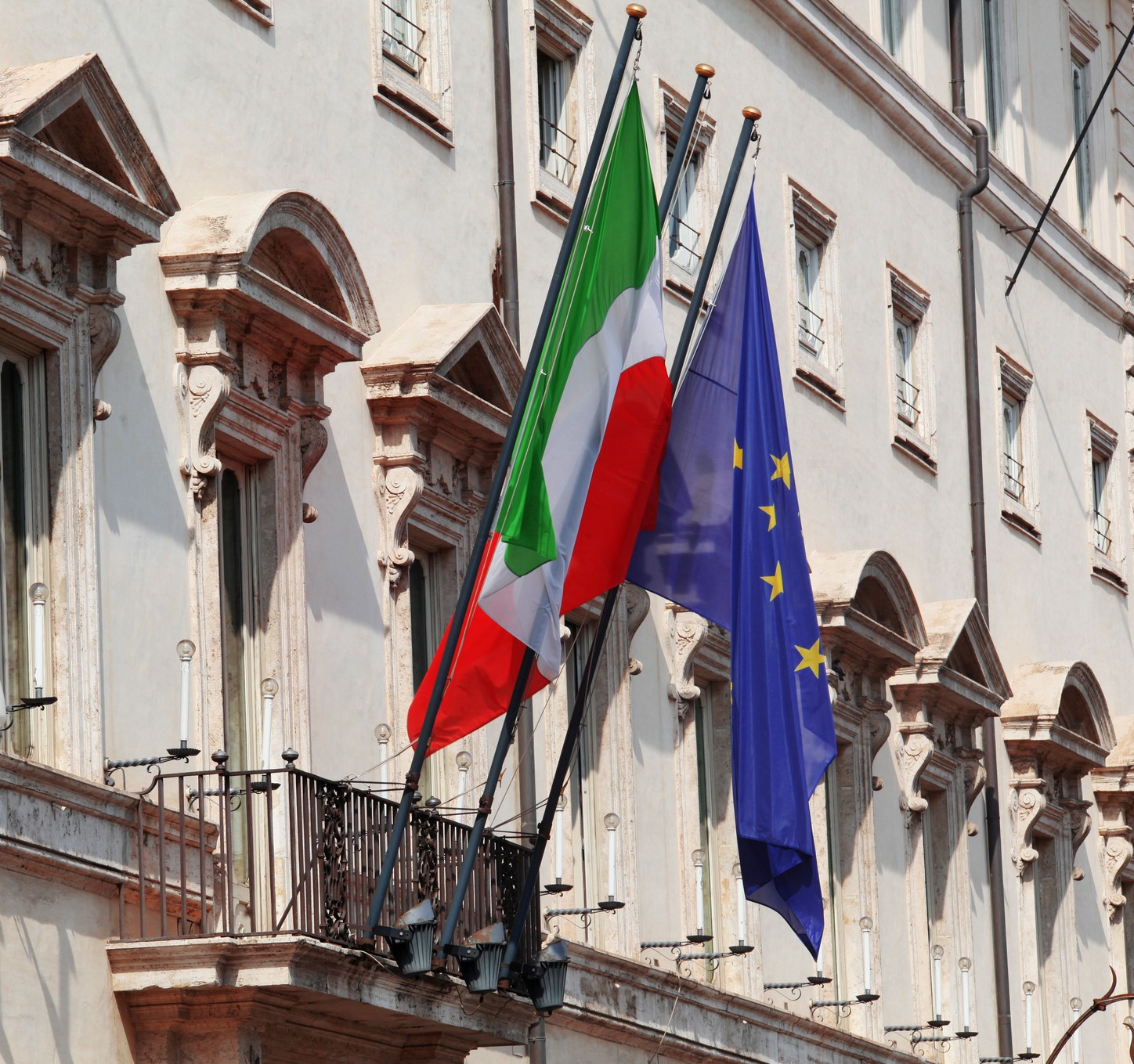 Il recepimento della «Second Consumer Credit Directive» e le tutele societarie per il consumatore