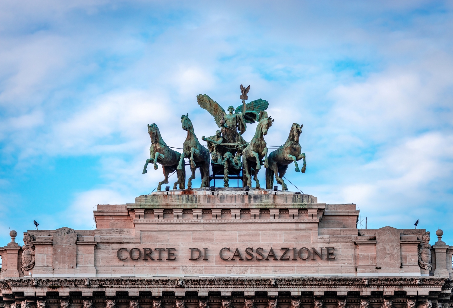 La nozione di finanziamento del socio ai sensi dell’art. 2467 c.c. tra mancata riscossione dei canoni di locazione e fideiussione escussa: due recenti pronunce della Cassazione sull’estensione della postergazione
